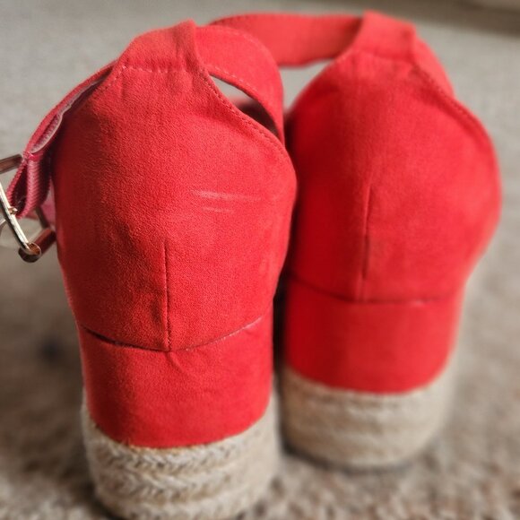 Strappy Wedge Sandals, buckle detail - Picture 4 of 4